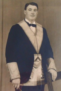 Claude Green in 1941 as Worshipful Master of Tempe Lodge, No.33